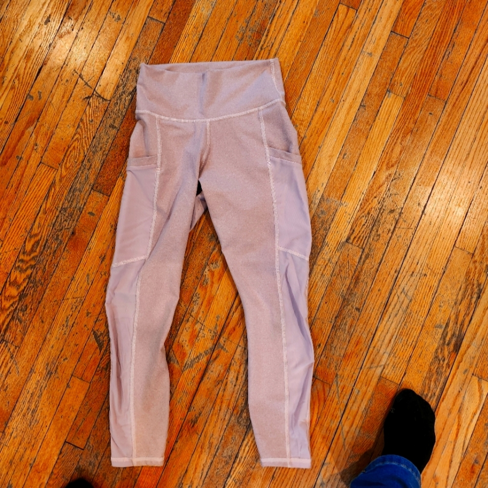 Fabletic Capris leggings